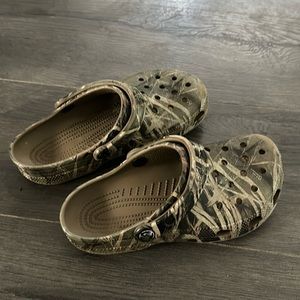 Camo crocs